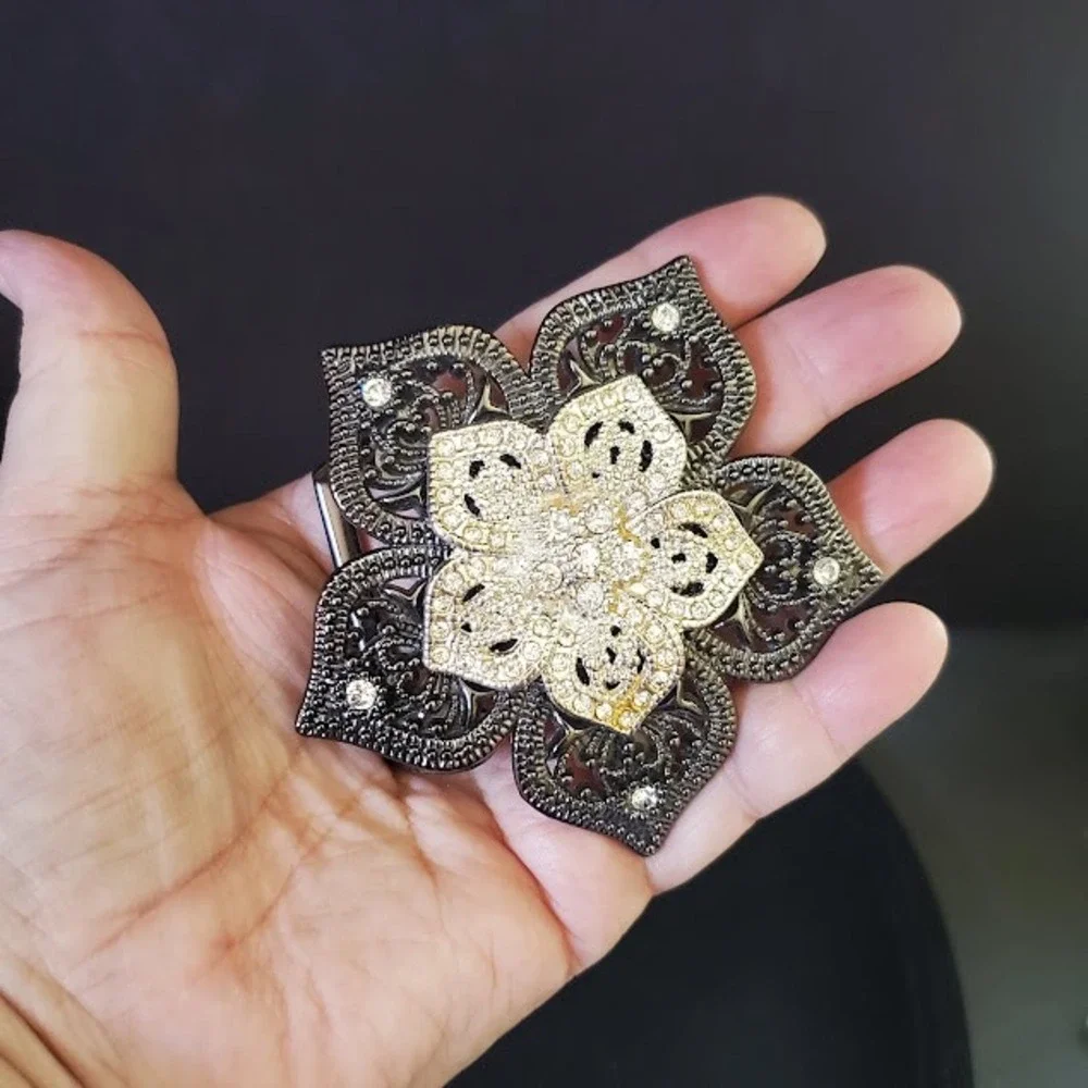 Ornate Rhinestone Filigree Flower Belt Buckle Gunmetal Silver Tone Steampunk